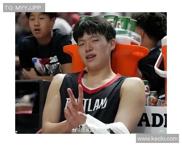 杨瀚森被下放无法随队前往菲尼克斯期待他能好好打场球 杨瀚森被下放无法随队前往菲尼克斯期待他能好好打场球